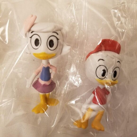 Disney Ducktales  Reboot Webby Huey Mini Figure from Blind Box Cake Topper Lot - Picture 2 of 5